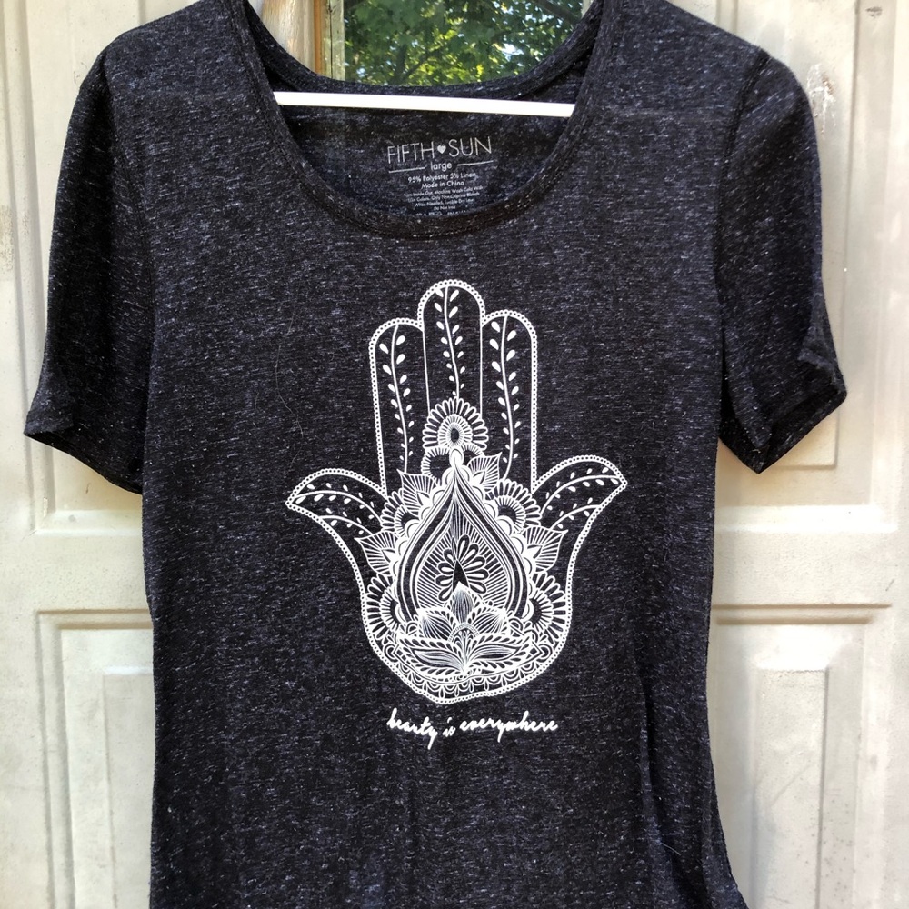 2 Fifth Sun shirts same design on front